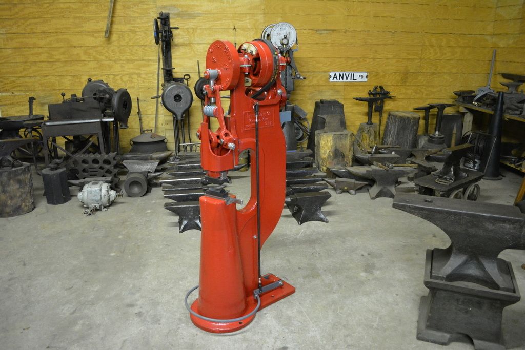 COMPLETELY REBUILT 25 LB. LITTLE GIANT POWER HAMMER Blacksmith Anvil